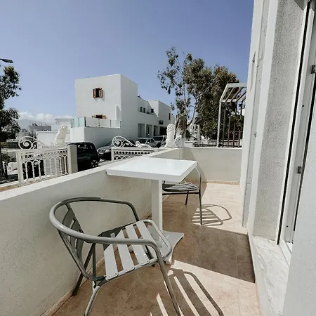 Hotel Thirasia 2*