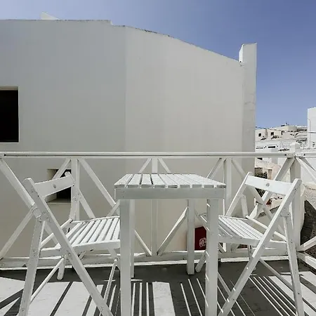 Thirasia Hotel Firá